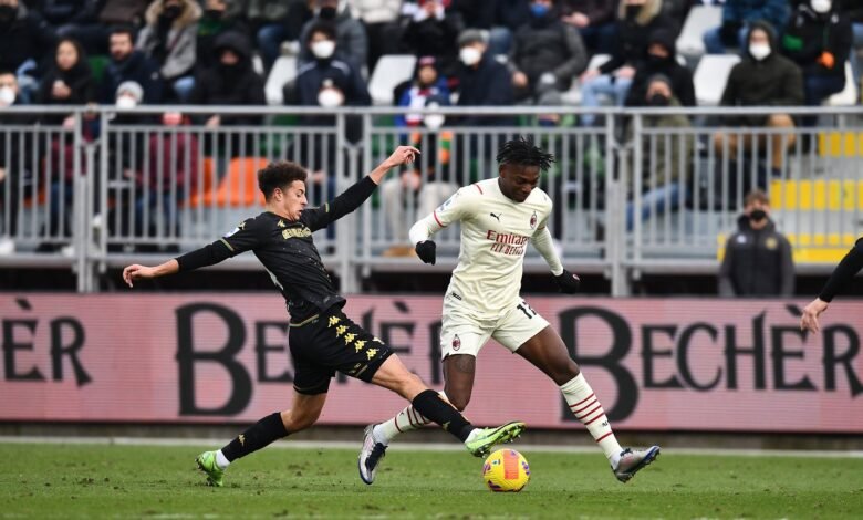 فاز ميلان على مضيفه