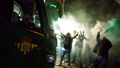 ريال بيتيس وإشبيلية