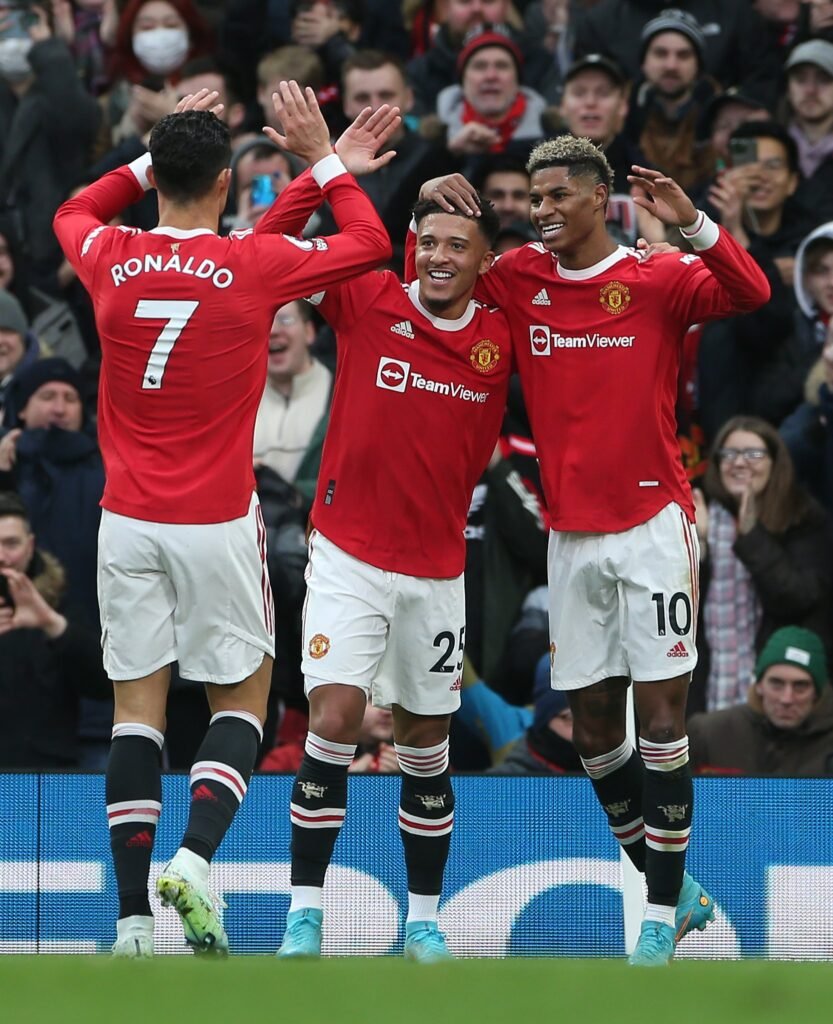 مانشستر يونايتد بنتائجه السلبية