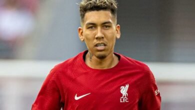 أسطورة ليفربول يشيد بفيرمينيو