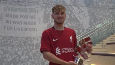 ايليوت معجب بصلاح