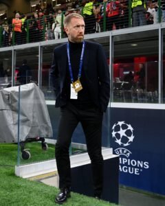 تشيلسي يواجه استون فيلا