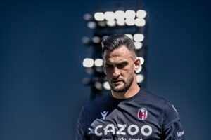 بولونيا يواجه التشي