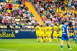 فياريال يواجه ألميريا