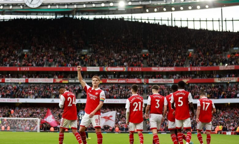 أرسنال وأيندهوفن