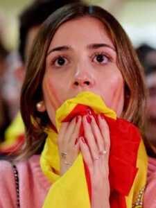 مشجعة اسبانية في قطر