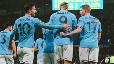 هل بات أرسنال وراء غريليش (يسار) ،هالاند (وسط) ،دي بروين (يمين)..؟الجواب لن يبقى بعيداً.