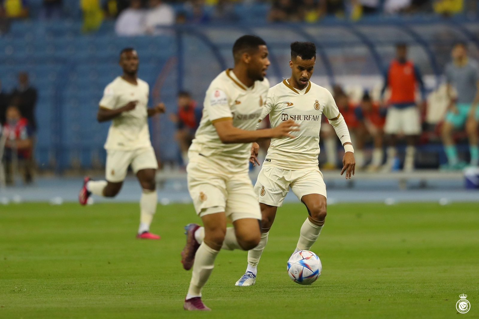 النصر والرائد