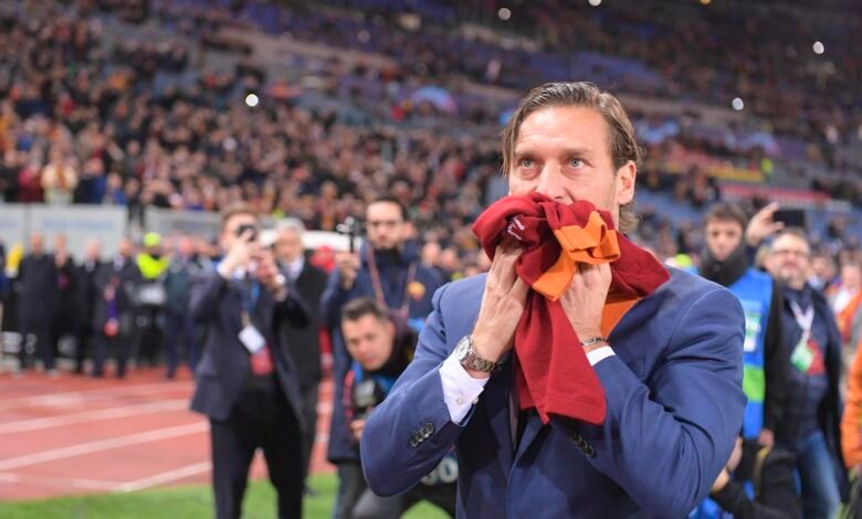 فرانشيسكو توتي كان "إلهاً "في روما ، وأسطورًة في كرة القدم الإيطالية