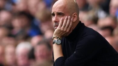 بيب جوارديولا ، مدير نادي مانشستر سيتي ، خلال مباراة الدوري الإنجليزي الممتاز بين إيفرتون ومانشستر سيتي في جوديسون بارك في 14 مايو 2023 في ليفربول ، إنجلترا.