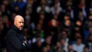 كيف حول تين هاج وضوحه إلى أساليب أكثر مواربة في الحديث واللعب أيضاً؟