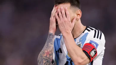 ميسي يجر ذيول الخيبة بعد خسارة الأرجنتين أمام أوروغواي بهدفين نظيفين