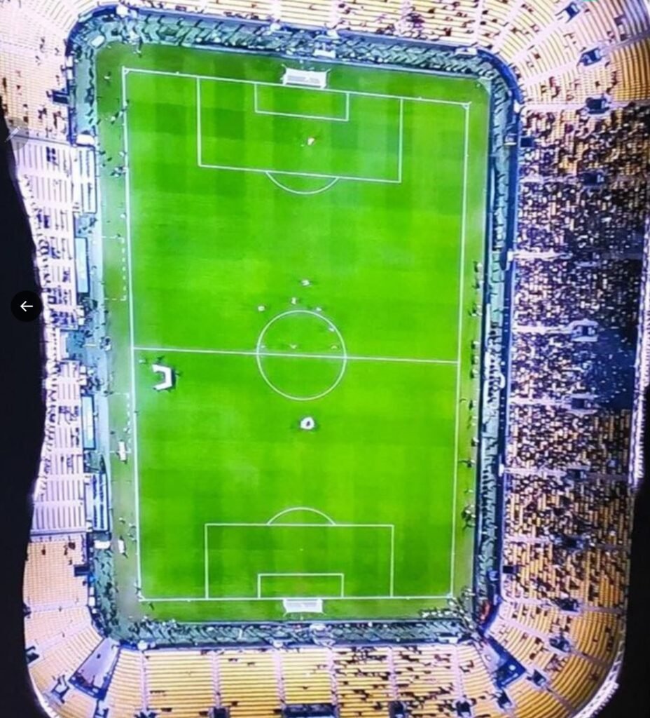 هكذا بدأ الاول بارك في الرياض أثناء نصف نهائي كأس السوبر الإيطالي بين نابولي وفيورنتينا