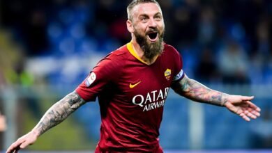 وآخر مرة تمكن فيها روما من الفوز على أرضه على إنتر تعود إلى عام 2016، عندما كان لوتشيانو سباليتي مدربًا وكان دي روسي على أرض الملعب.