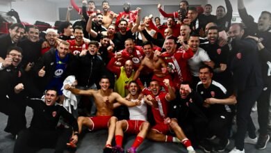 يحتفل مونزا بالنصر ، بعد أن أحسنوا ولادة ميلان برباعية