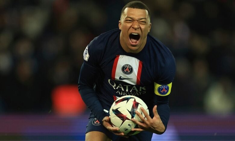 مبابي يحتفل بتسجيل هدف أمام ليل الموسم الماضي..هل لكلام أرتيتا بعض الموضوعية؟