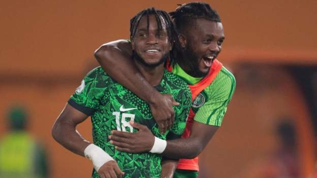نيجيريا تعبر أنجولا وتتأهل إلى نصف النهائي