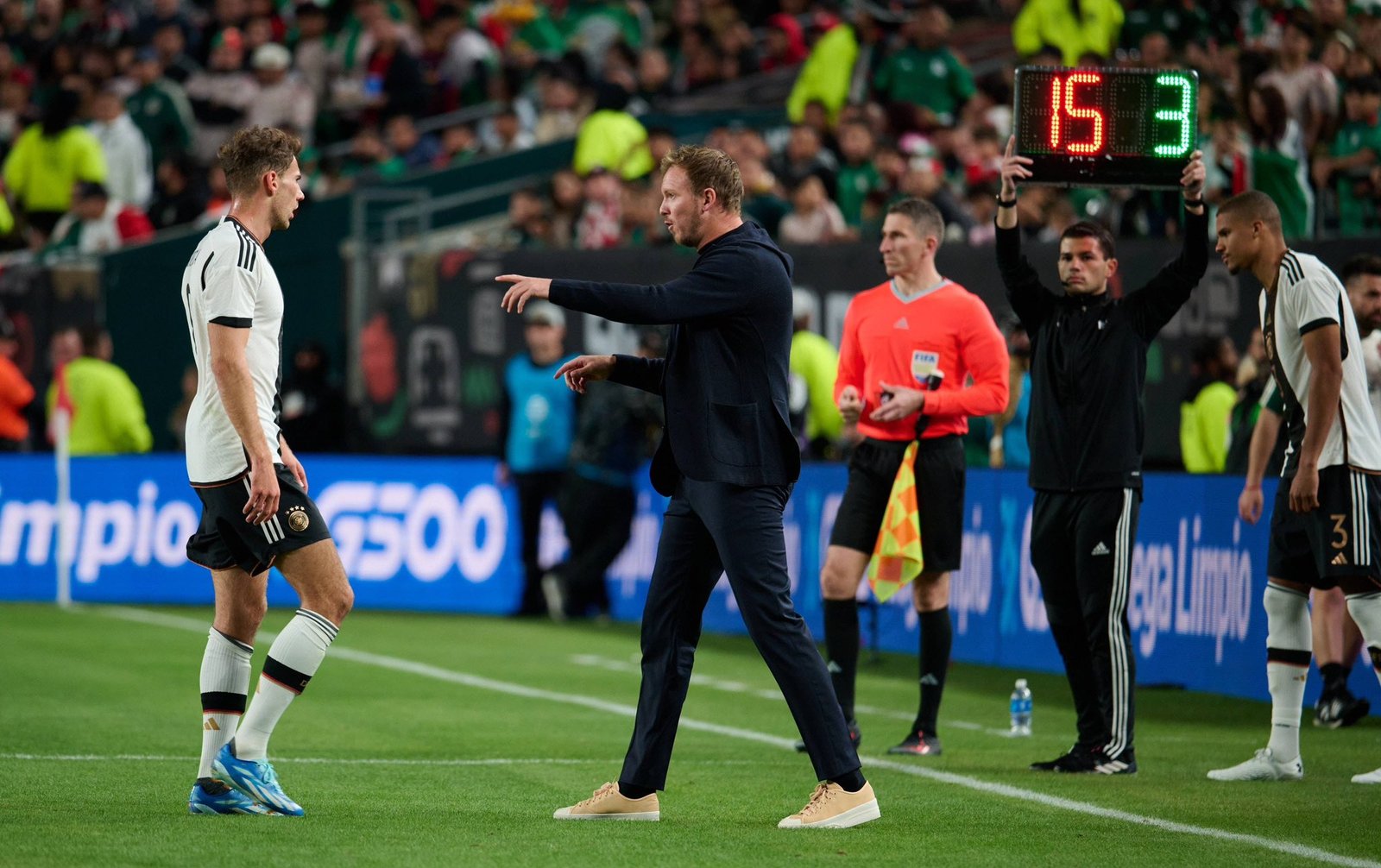 جوليان ناغيلسمان