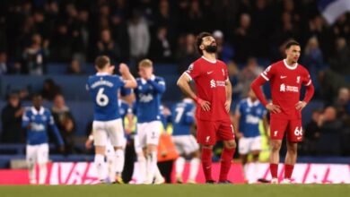 ومثل نونيز، يبدو صلاح فاقدًا للثقة وأهدر الكثير من الفرص في مواجهة ليفربول أمام إيفرتون.