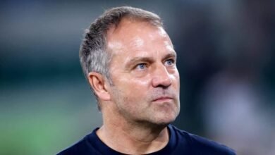 أعلن نادي برشلونة الإسباني تعيين هانسي فليك مدربًا جديدًا للفريق. ويخلف الألماني البالغ من العمر 59 عامًا تشافي بعد اتخاذ قرار الانفصال عن قائد النادي السابق بعد نهاية الموسم .