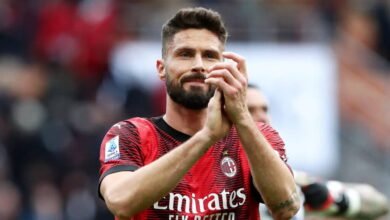 أوليفييه جيرو ينضم إلى نادي لوس أنجلوس بعد بطولة أوروبا هذا الصيف .