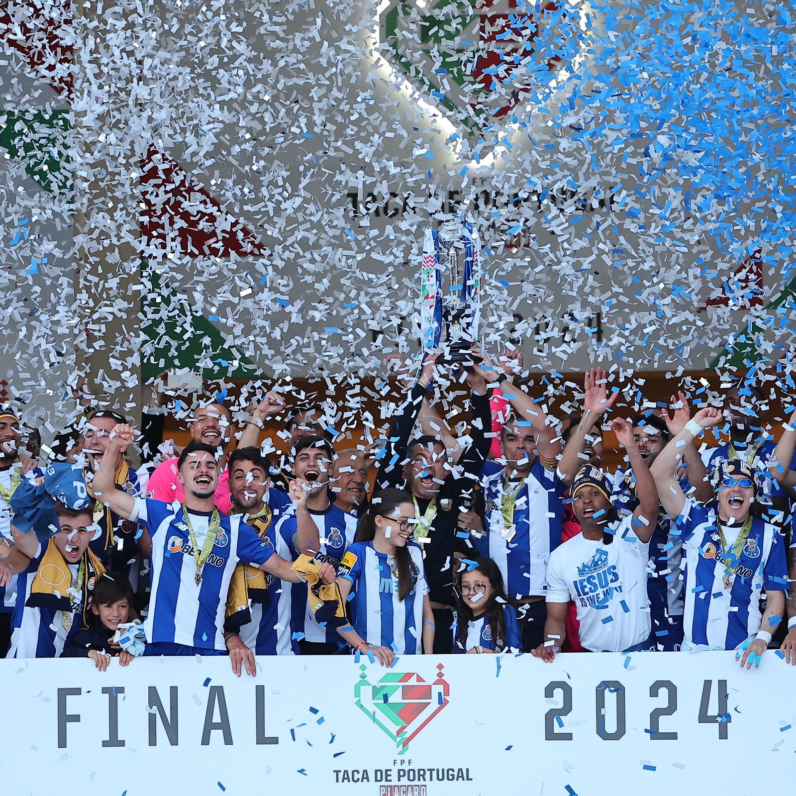 بورتو يتوج بطلا لكأس البرتغال بفوزه في النهائي على سبورتينغ لشبونة