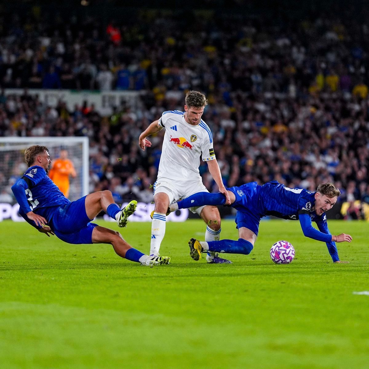 مباراة ليدز وإيفرتون