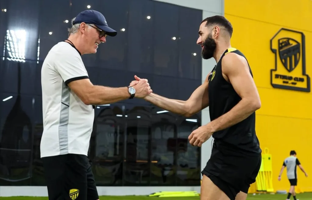 بلان يجهز بنزيمة للنصر