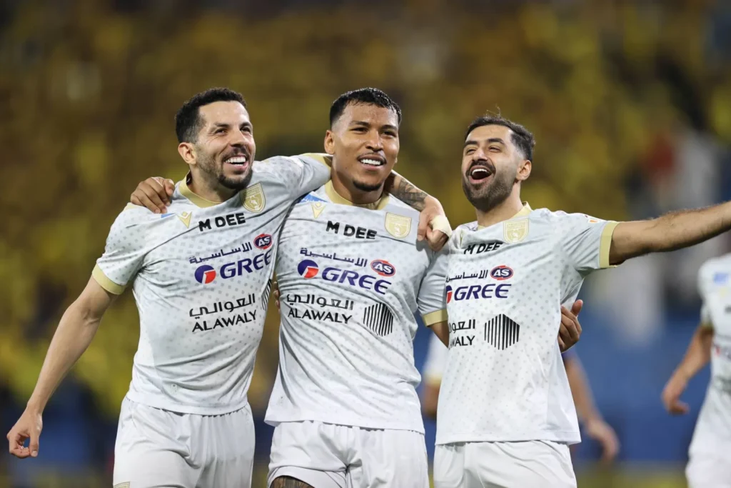 فوز التعاون على ضمك بسداسية