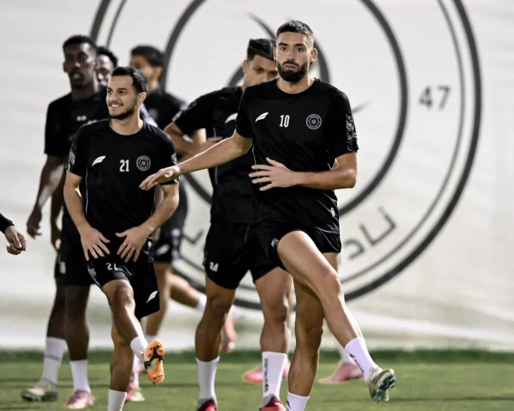 حظر نادي الشباب من التسجيل