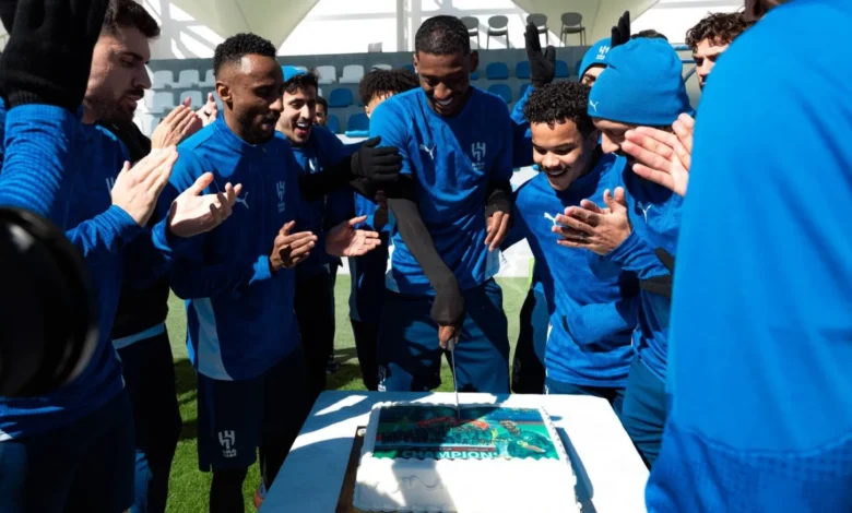 غيابات الهلال